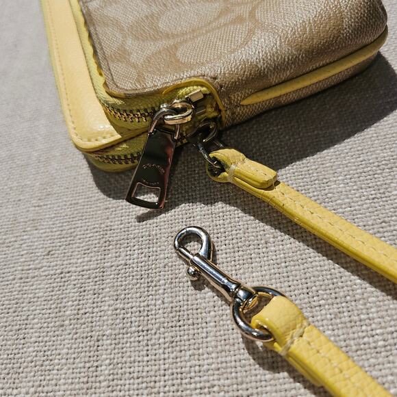 Coach Signature Yellow and Tan Zip around Wallet 2 zippers Wrist Strap - Picture 3 of 10